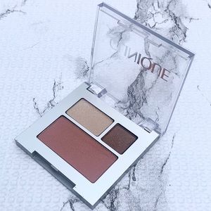 NWT Clinique Eyeshadow & Blush Trio Makeup Compact